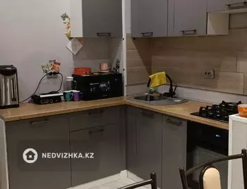 3-комнатная квартира, этаж 9 из 9, 72 м²
