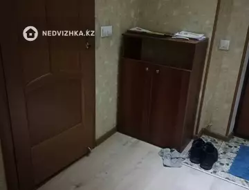 2-комнатная квартира, этаж 14 из 21, 64 м², на длительный срок