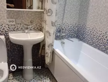 2-комнатная квартира, этаж 14 из 21, 64 м², на длительный срок