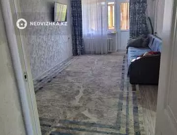 3-комнатная квартира, этаж 3 из 5, 60 м²