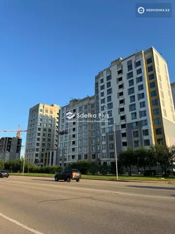 1-комнатная квартира, этаж 11 из 12, 38 м²