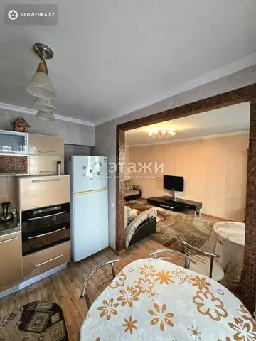 74 м², 4-комнатная квартира, этаж 3 из 5, 74 м², изображение - 2