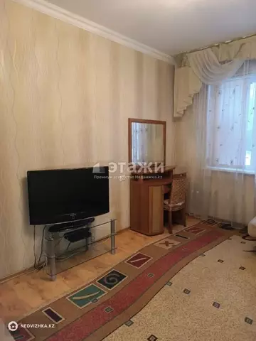 1-комнатная квартира, этаж 3 из 8, 39 м²