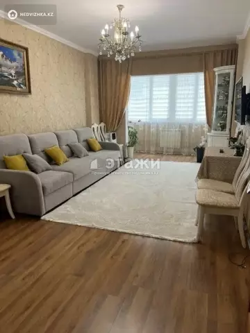 4-комнатная квартира, этаж 9 из 9, 120 м²