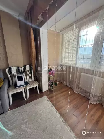 4-комнатная квартира, этаж 9 из 9, 120 м²