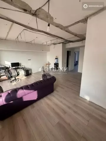 2-комнатная квартира, этаж 8 из 9, 65 м²