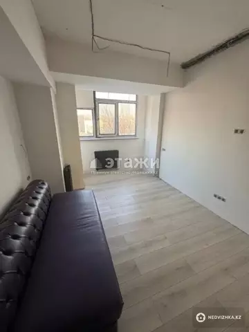 2-комнатная квартира, этаж 8 из 9, 65 м²