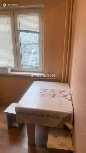 1-комнатная квартира, этаж 4 из 5, 33 м²