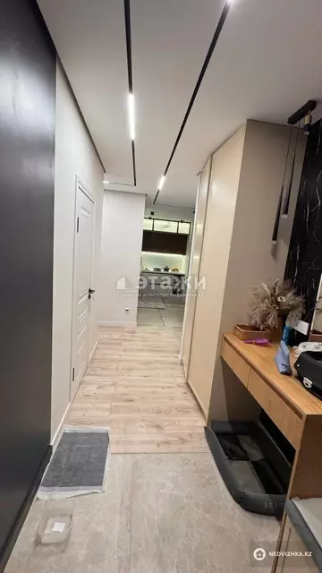 3-комнатная квартира, этаж 3 из 15, 79 м²