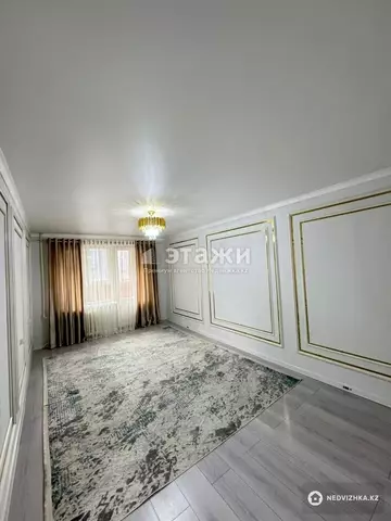 2-комнатная квартира, этаж 4 из 5, 51 м²