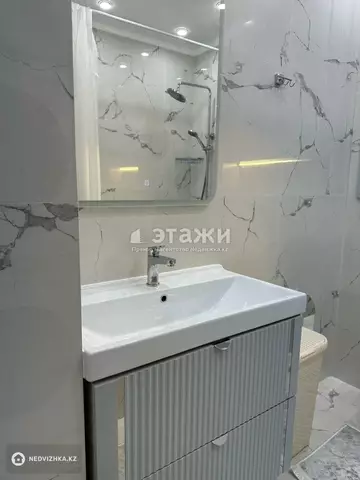 2-комнатная квартира, этаж 4 из 15, 50 м², на длительный срок