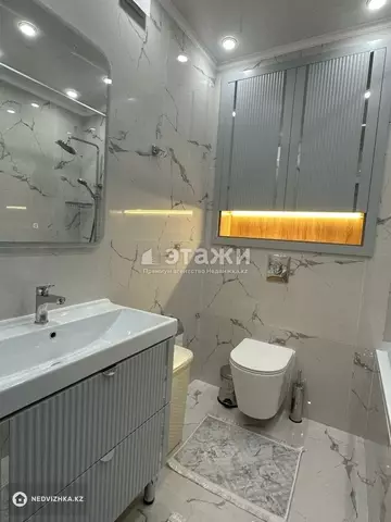 2-комнатная квартира, этаж 4 из 15, 50 м², на длительный срок