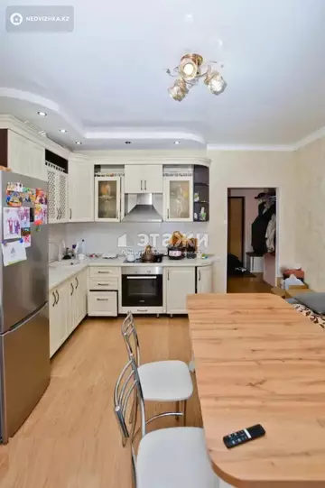 2-комнатная квартира, этаж 5 из 19, 51 м²