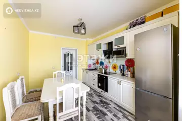 81.5 м², 2-комнатная квартира, этаж 8 из 9, 82 м², изображение - 9