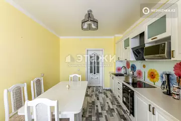 81.5 м², 2-комнатная квартира, этаж 8 из 9, 82 м², изображение - 10