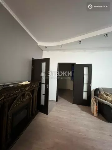 3-комнатная квартира, этаж 10 из 10, 60 м²
