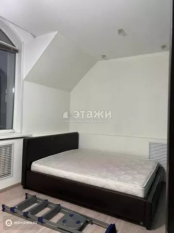 3-комнатная квартира, этаж 10 из 10, 60 м²