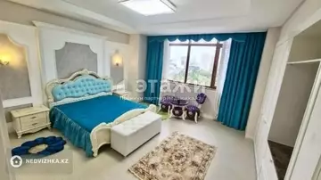 4-комнатная квартира, этаж 6 из 31, 163 м²