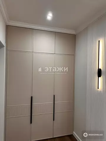 2-комнатная квартира, этаж 8 из 9, 56 м²
