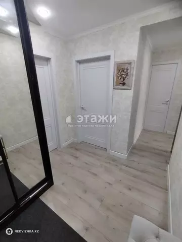 2-комнатная квартира, этаж 4 из 5, 52 м²