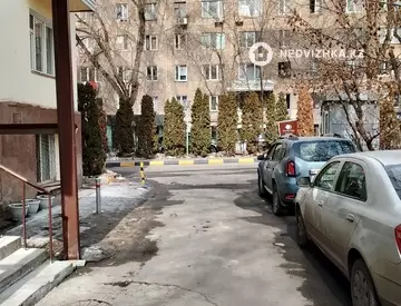 2-комнатная квартира, этаж 2 из 4, 56 м², на длительный срок