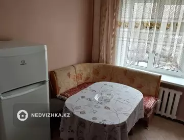 2-комнатная квартира, этаж 2 из 4, 56 м², на длительный срок