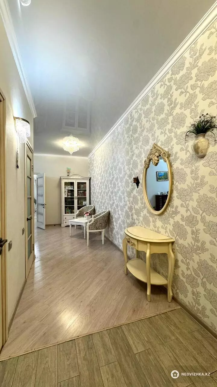 113 м², 3-комнатная квартира, этаж 2 из 8, 113 м², изображение - 1