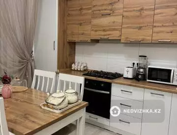 3-комнатная квартира, этаж 7 из 10, 91 м²