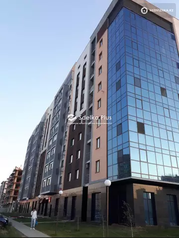 2-комнатная квартира, этаж 9 из 9, 53 м²