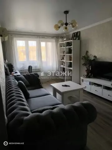 3-комнатная квартира, этаж 4 из 5, 60 м²