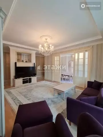 5-комнатная квартира, этаж 17 из 20, 209 м²