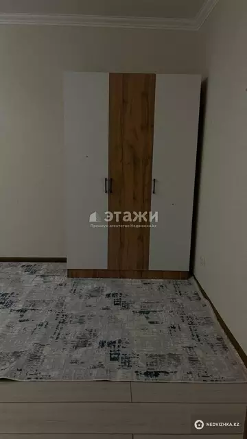 3-комнатная квартира, этаж 1 из 5, 64 м², на длительный срок