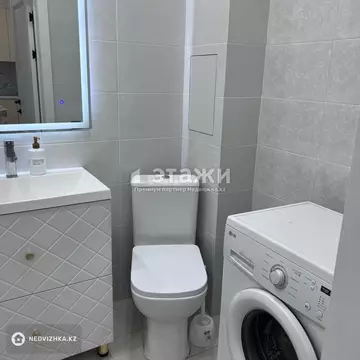 2-комнатная квартира, этаж 12 из 12, 42 м²