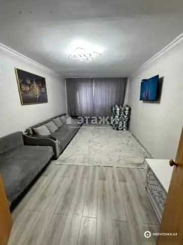 1-комнатная квартира, этаж 9 из 9, 34 м²