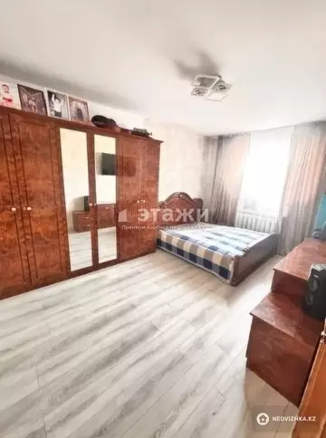 1-комнатная квартира, этаж 9 из 9, 34 м²