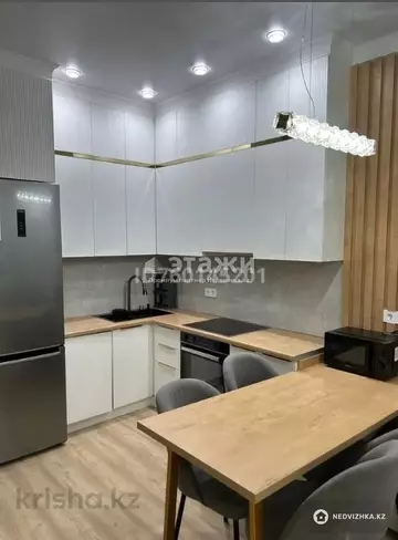 2-комнатная квартира, этаж 8 из 16, 57 м²