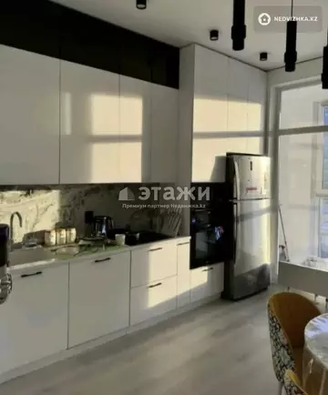 2-комнатная квартира, этаж 10 из 22, 76 м²