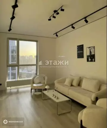 2-комнатная квартира, этаж 10 из 22, 76 м²