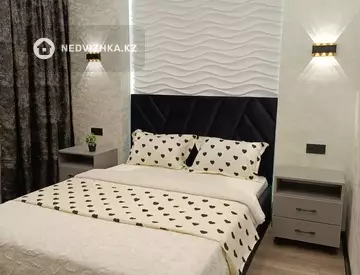 1-комнатная квартира, этаж 4 из 9, 37 м², посуточно