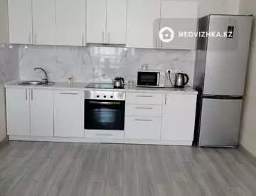 2-комнатная квартира, этаж 5 из 13, 60 м², на длительный срок