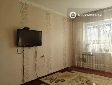 1-комнатная квартира, этаж 4 из 5, 40 м²