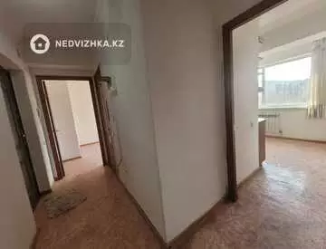 2-комнатная квартира, этаж 4 из 3, 46 м²