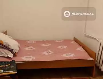 2-комнатная квартира, этаж 3 из 3, 40 м²