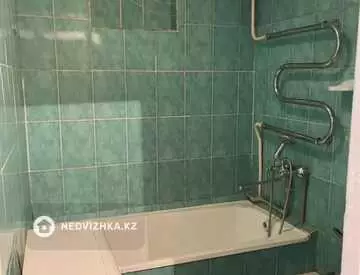 2-комнатная квартира, этаж 3 из 3, 40 м²