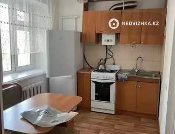 2-комнатная квартира, этаж 3 из 3, 40 м²