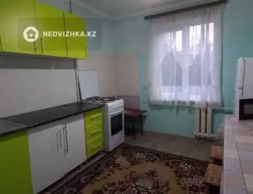 2-комнатная квартира, этаж 4 из 5, 52 м²