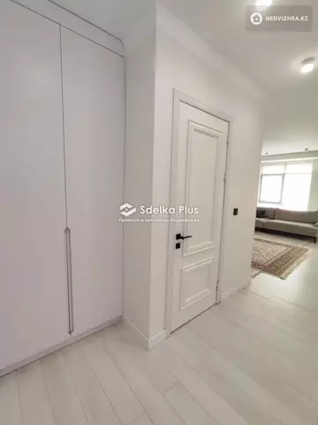 4-комнатная квартира, этаж 1 из 21, 130 м²