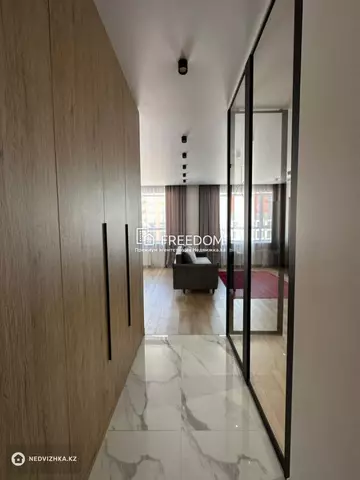 2-комнатная квартира, этаж 9 из 9, 41 м²