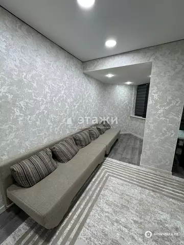 2-комнатная квартира, этаж 3 из 13, 52 м²