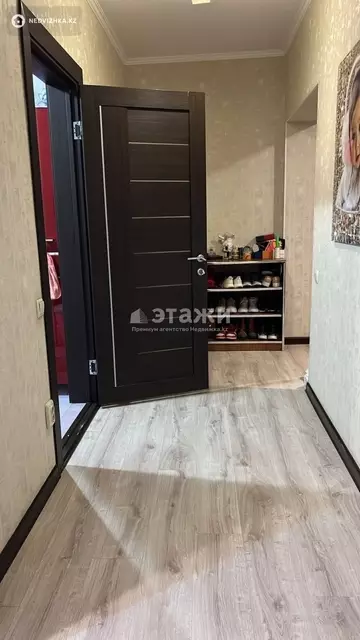 2-комнатная квартира, этаж 11 из 16, 90 м²